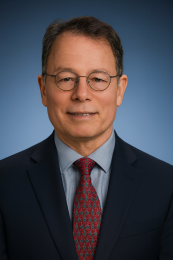 Picture of Luis F. Chaves